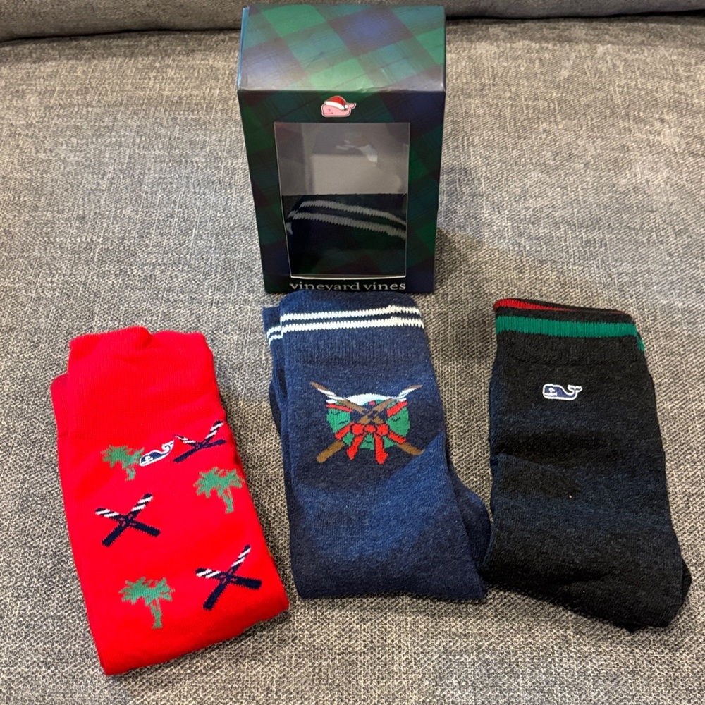 Vineyard Vines Christmas Socks